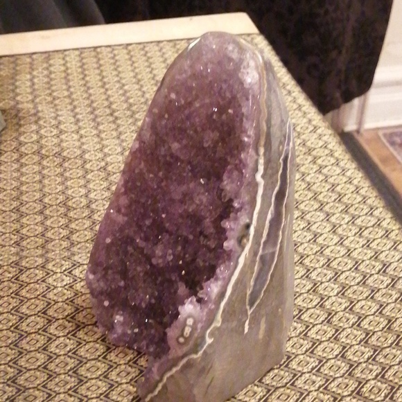 Gorgeous AMETHYST CATHEDRAL ✨3.4lbs with amazing banding and colouring! Video! - Picture 6 of 17